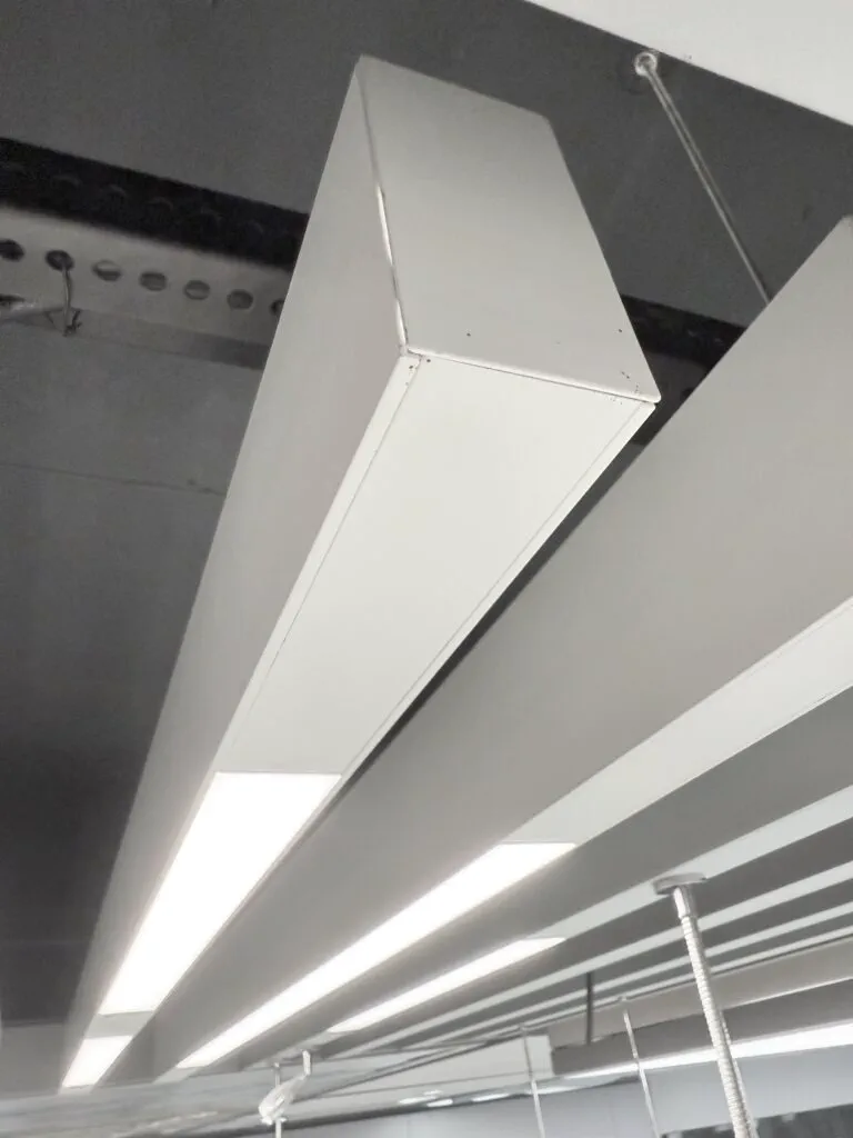 Baffle ceiling system